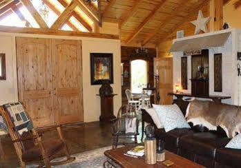 Texas Forest Country Retreat Huntington Eksteriør bilde